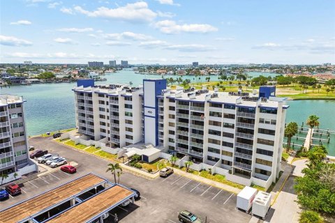 Copropriété à louer à Treasure Island, Floride: 1 chambre, 82.22 m2 № 2349861 - photo 29