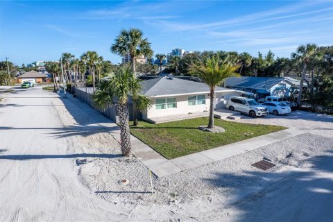 Villa ou maison à vendre à New Smyrna Beach, Floride: 2 chambres, 124.86 m2 № 2113740 - photo 7