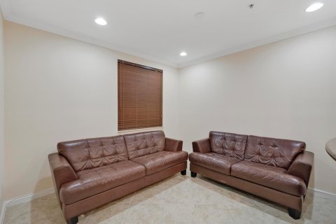 Townhouse in Boynton Beach, Florida 3 bedrooms, 167.69 sq.m. № 2173259 - photo 4
