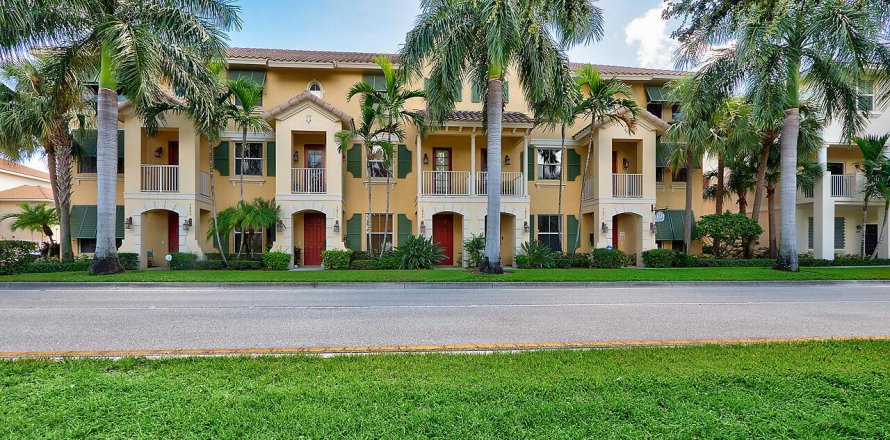 Townhouse in Boynton Beach, Florida 3 bedrooms, 167.69 sq.m. № 2173259