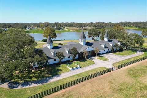 Villa ou maison à vendre à Summerfield, Floride: 4 chambres, 314.85 m2 № 2407143 - photo 8
