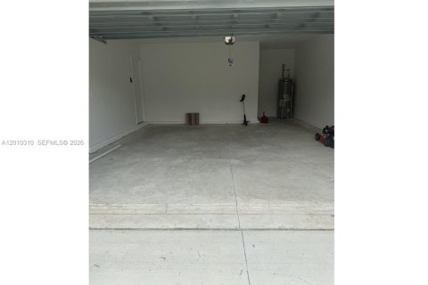 Casa en alquiler en Davenport, Florida, 6 dormitorios, 228.82 m2 № 2076071 - foto 20