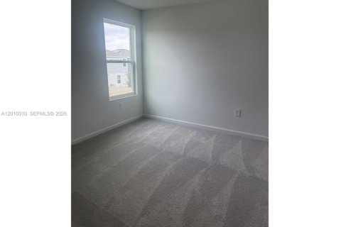 Casa en alquiler en Davenport, Florida, 6 dormitorios, 228.82 m2 № 2076071 - foto 26