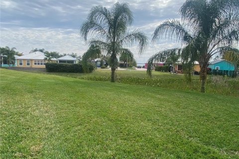 Terreno en venta en Polk City, Florida № 2218159 - foto 19