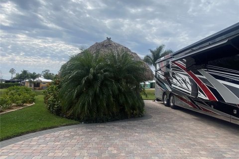 Terreno en venta en Polk City, Florida № 2218159 - foto 7