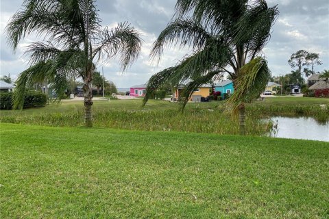 Terreno en venta en Polk City, Florida № 2218159 - foto 21