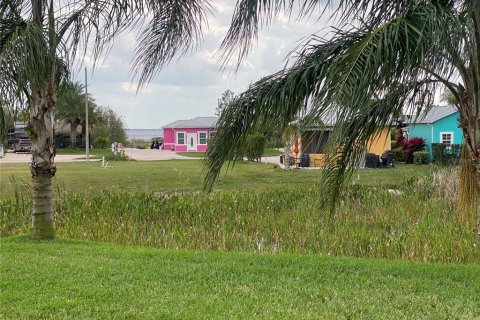 Terreno en venta en Polk City, Florida № 2218159 - foto 18