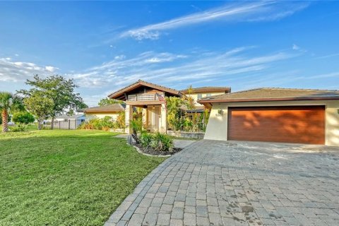 Villa ou maison à vendre à Sarasota, Floride: 4 chambres, 259.2 m2 № 2098533 - photo 5