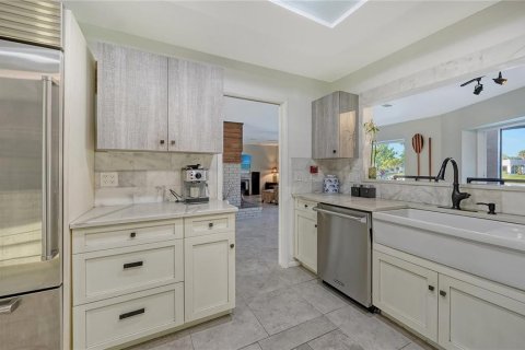 Villa ou maison à vendre à Sarasota, Floride: 4 chambres, 259.2 m2 № 2098533 - photo 21