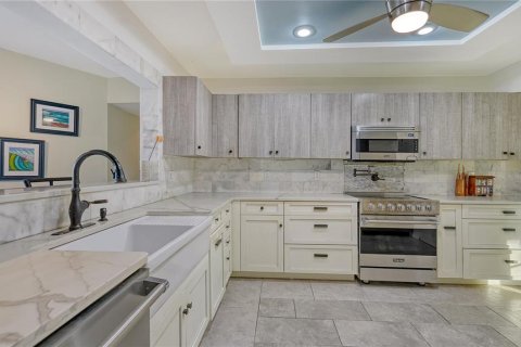 Villa ou maison à vendre à Sarasota, Floride: 4 chambres, 259.2 m2 № 2098533 - photo 18