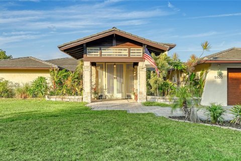 Villa ou maison à vendre à Sarasota, Floride: 4 chambres, 259.2 m2 № 2098533 - photo 3
