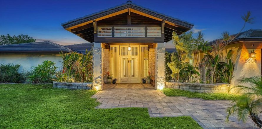 Villa ou maison à Sarasota, Floride 4 chambres, 259.2 m2 № 2098533
