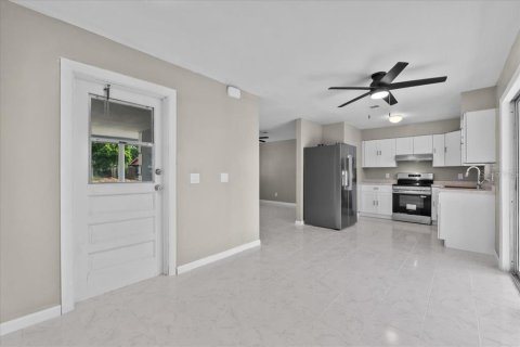 House in Bartow, Florida 3 bedrooms, 93.83 sq.m. № 1869239 - photo 9