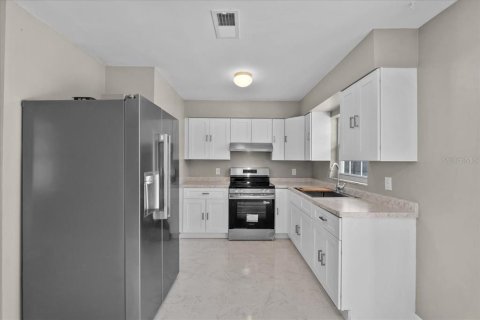 House in Bartow, Florida 3 bedrooms, 93.83 sq.m. № 1869239 - photo 6