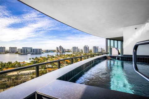 Condo in Sunny Isles Beach, Florida, 4 bedrooms  № 1864528 - photo 5