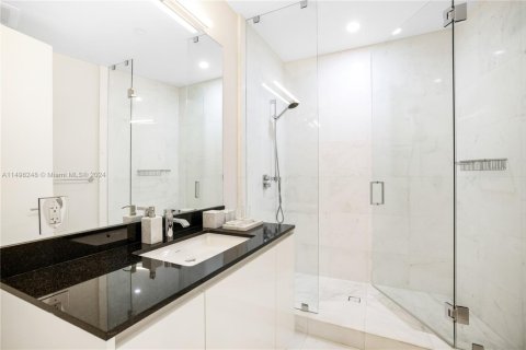 Condo in Sunny Isles Beach, Florida, 4 bedrooms  № 1864528 - photo 15