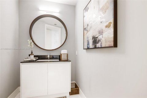 Condo in Sunny Isles Beach, Florida, 4 bedrooms  № 1864528 - photo 4