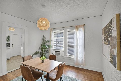 Immobilier commercial à vendre à Orlando, Floride: 3 chambres, 205.31 m2 № 1910647 - photo 8