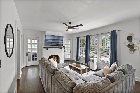 Immobilier commercial à vendre à Orlando, Floride: 3 chambres, 205.31 m2 № 1910647 - photo 20