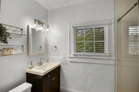 Immobilier commercial à vendre à Orlando, Floride: 3 chambres, 205.31 m2 № 1910647 - photo 28