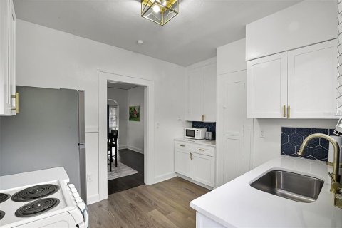 Immobilier commercial à vendre à Orlando, Floride: 3 chambres, 205.31 m2 № 1910647 - photo 24