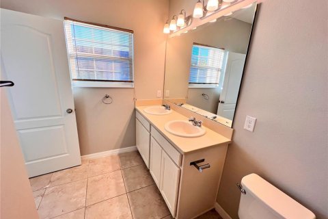 Touwnhouse à louer à Apopka, Floride: 3 chambres, 152.73 m2 № 2096410 - photo 13