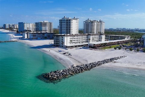 Condo in Sarasota, Florida, 2 bedrooms  № 1570580 - photo 13