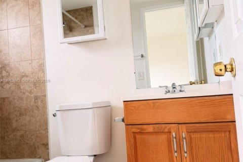 Снять в аренду кондоминиум в Помпано-Бич, Флорида 1 спальня, 44.59м2, № 2024187 - фото 30