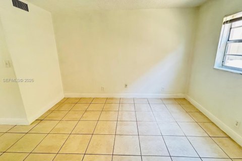 Снять в аренду кондоминиум в Помпано-Бич, Флорида 1 спальня, 44.59м2, № 2024187 - фото 8