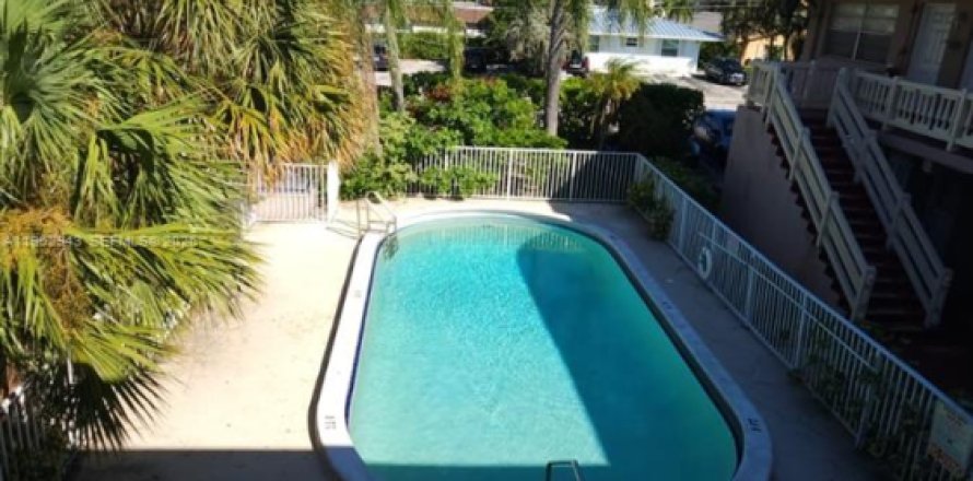 Кондоминиум с 1 спальней в Помпано-Бич, Флорида № 2024187