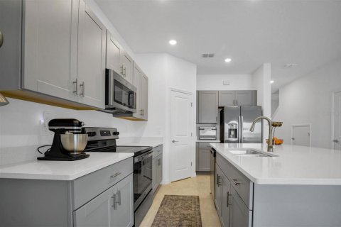Adosado en venta en Kissimmee, Florida, 3 dormitorios, 130.71 m2 № 2210098 - foto 17