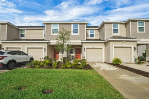 Adosado en venta en Kissimmee, Florida, 3 dormitorios, 130.71 m2 № 2210098 - foto 2