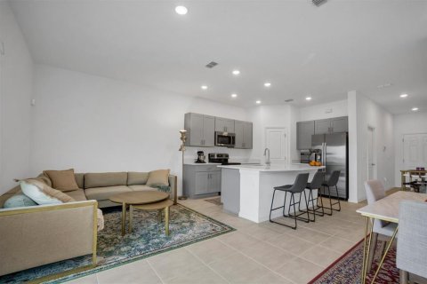 Adosado en venta en Kissimmee, Florida, 3 dormitorios, 130.71 m2 № 2210098 - foto 18