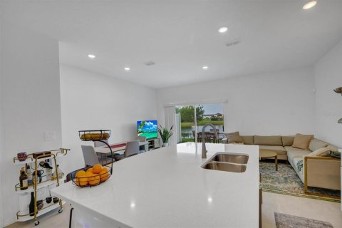Adosado en venta en Kissimmee, Florida, 3 dormitorios, 130.71 m2 № 2210098 - foto 12