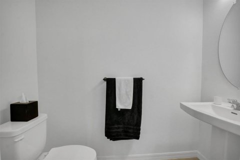 Adosado en venta en Kissimmee, Florida, 3 dormitorios, 130.71 m2 № 2210098 - foto 9