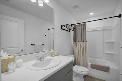 Adosado en venta en Kissimmee, Florida, 3 dormitorios, 130.71 m2 № 2210098 - foto 27