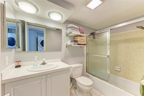 Condominio en venta en Sarasota, Florida, 2 dormitorios, 88.26 m2 № 1578514 - foto 30