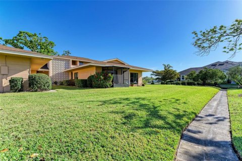 Condominio en venta en Sarasota, Florida, 2 dormitorios, 88.26 m2 № 1578514 - foto 1