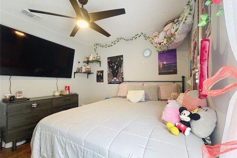 House in Davenport, Florida 4 bedrooms, 180.23 sq.m. № 1613748 - photo 20