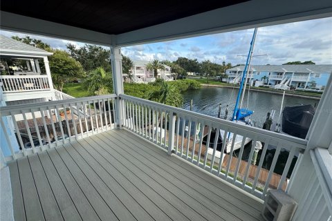 Condo in Saint Petersburg, Florida, 2 bedrooms  № 1823050 - photo 4