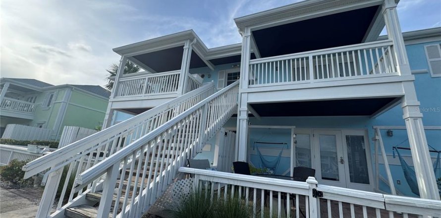 Condo in Saint Petersburg, Florida, 2 bedrooms  № 1823050