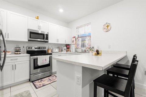 Touwnhouse à vendre à Homestead, Floride: 3 chambres, 137.77 m2 № 2084376 - photo 6