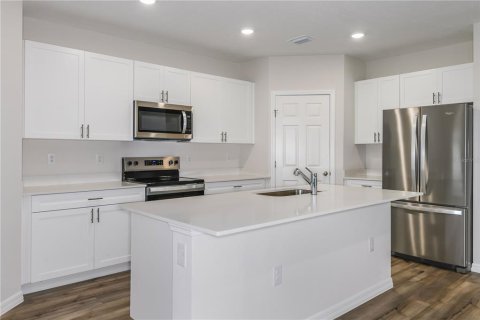 Touwnhouse à vendre à Haines City, Floride: 4 chambres, 173.36 m2 № 1801632 - photo 15