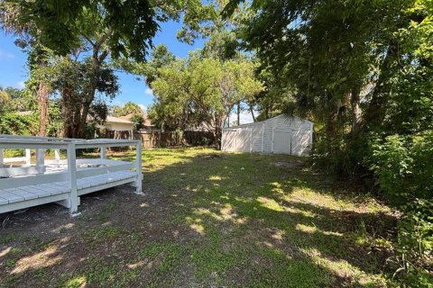 House in New Smyrna Beach, Florida 3 bedrooms, 133.78 sq.m. № 1838562 - photo 5