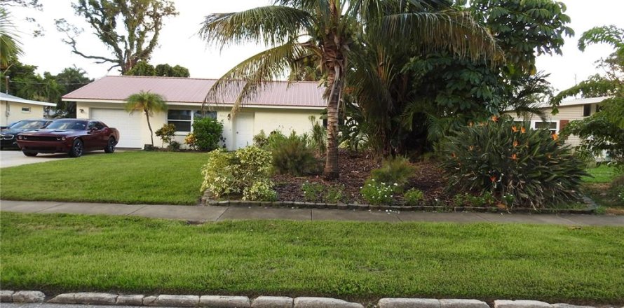 Casa en Bradenton, Florida 3 dormitorios, 200.11 m2 № 2384433