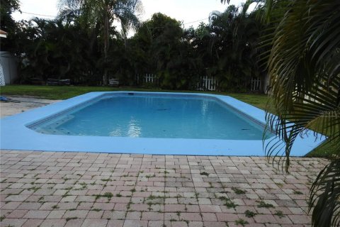 Casa en venta en Bradenton, Florida, 3 dormitorios, 200.11 m2 № 2384433 - foto 3