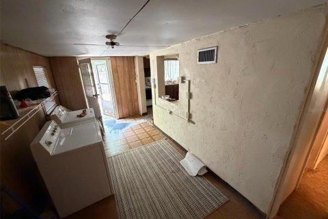 House in Tampa, Florida 3 bedrooms, 95.78 sq.m. № 2393685 - photo 15