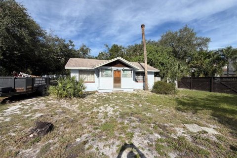 House in Tampa, Florida 3 bedrooms, 95.78 sq.m. № 2393685 - photo 6
