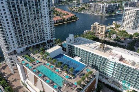 Condominio en venta en Hollywood, Florida, 2 dormitorios, 96.99 m2 № 1984335 - foto 29