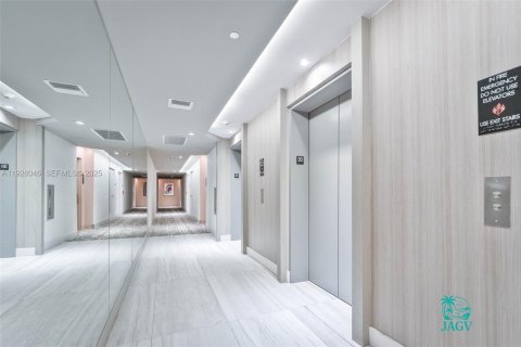 Condominio en venta en Hollywood, Florida, 2 dormitorios, 96.99 m2 № 1984335 - foto 13